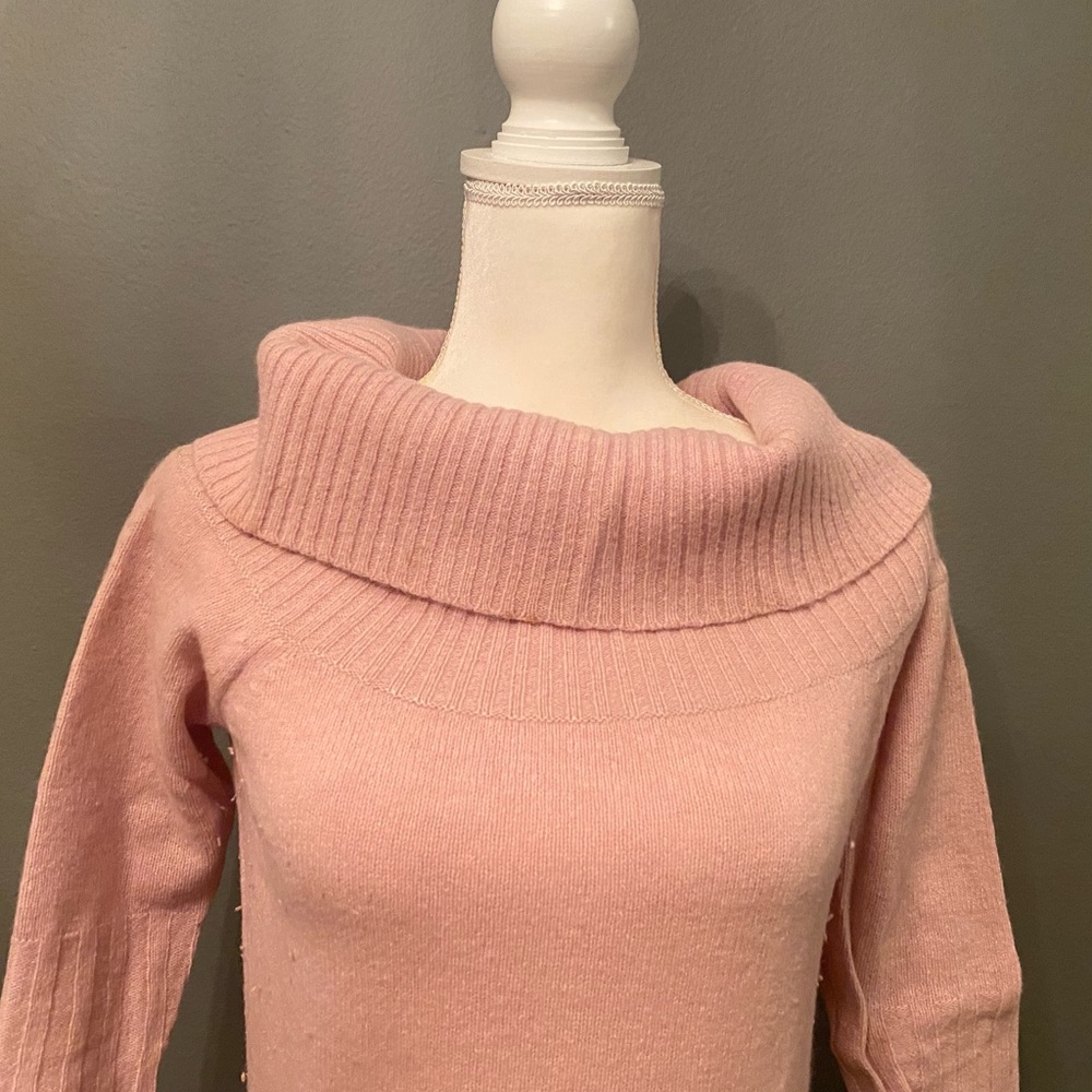 Ann Taylor chunky pink sweater